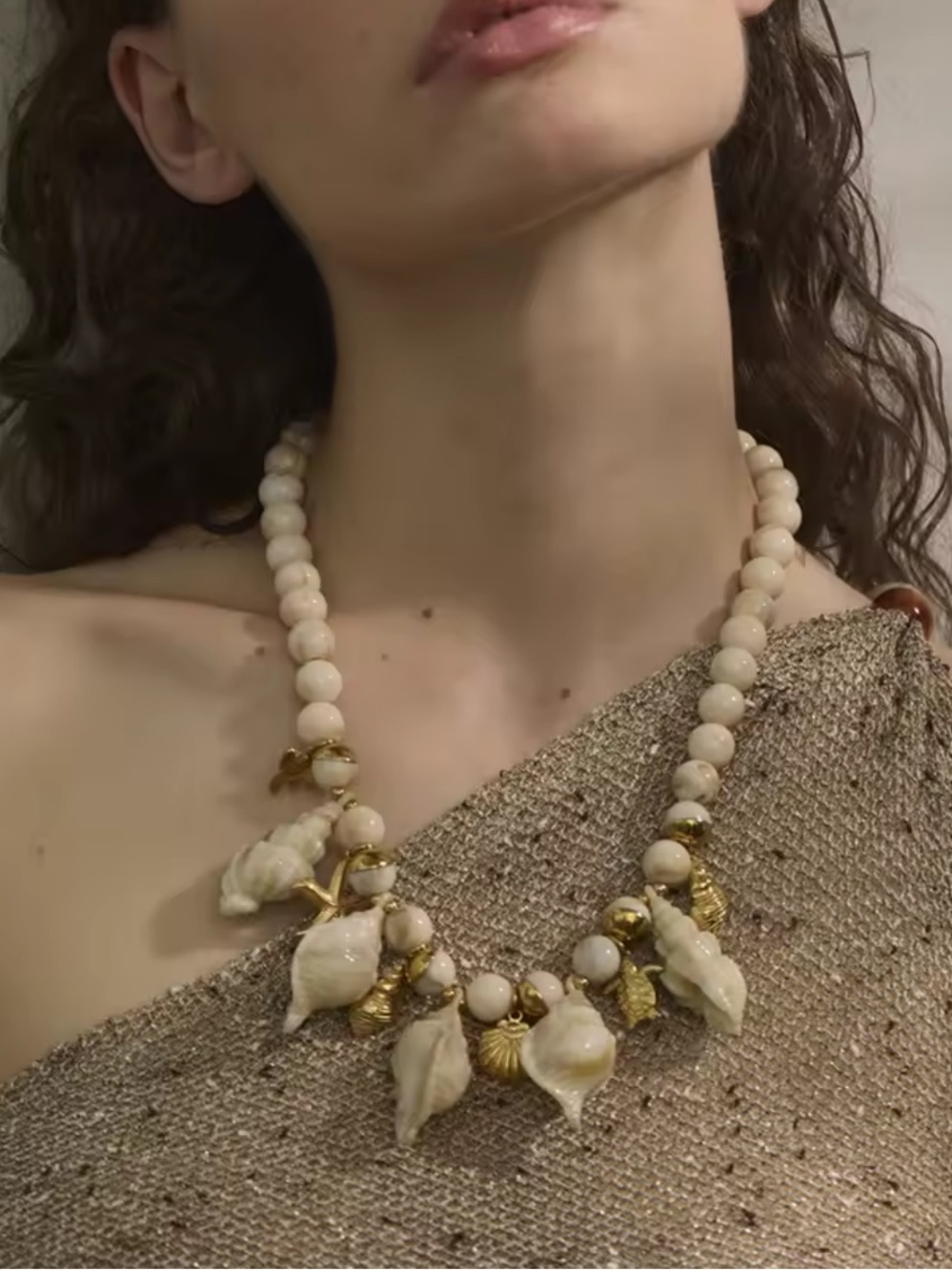 Coastel Cream Gold Shell Charm Beaded Necklace - Picture 8 of 12